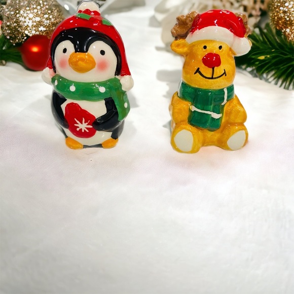 Christmas Penguin and Bear Ceramic Salt & Pepper Shakers (new) - Picture 1 of 9